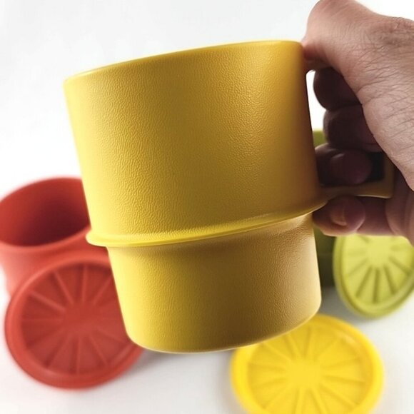 Tupperware Vintage Harvest Colours 4 Stackable Cups #1312  & Coasters #1313 - Picture 5 of 11